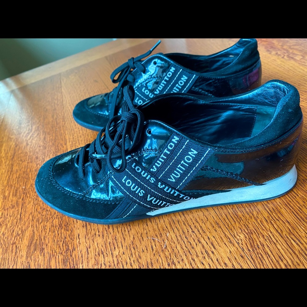 💕Louis Vuitton sneakers💕